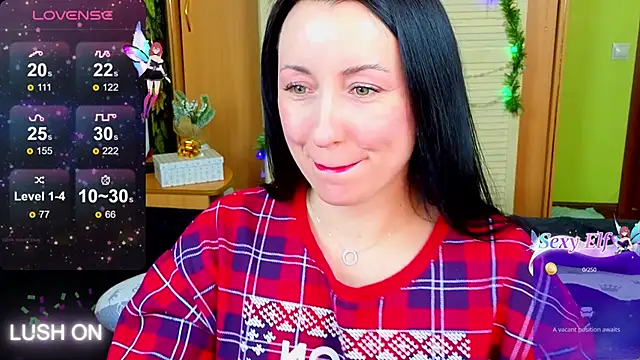 Snapshot of Roxyy_Star chatting on 12.25.24 Roxyy Star online show from 12.25.24