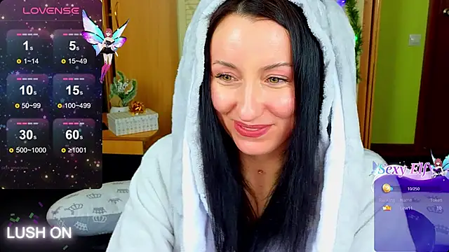 Snapshot of Roxyy_Star chatting on 01.01.25 Roxyy Star online show from 01.01.25