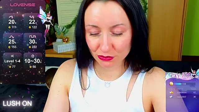 Snapshot of Roxyy_Star chatting on 01.10.25 Roxyy Star online show from 01.10.25