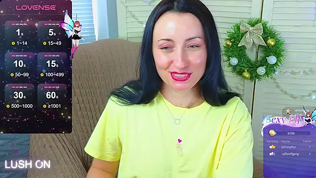 Snapshot of Roxyy_Star chatting on 01.25.25 Roxyy Star online show from 01.25.25