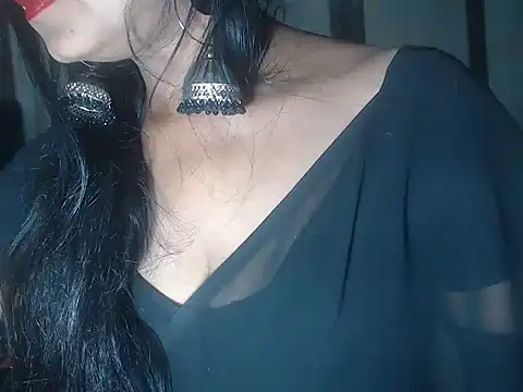 Snapshot of Indianstreamm chatting on 03.08.25 Indianstreamm online show from 03.08.25