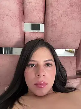 Snapshot of Sensual_Sophie_ chatting on 02.24.25 Sensual Sophie online show from 02.24.25