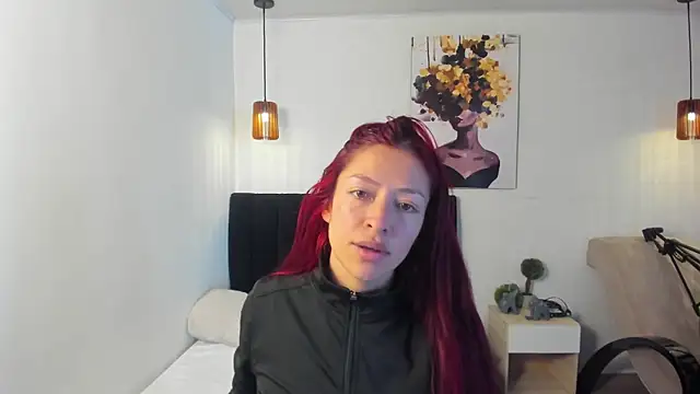 Snapshot of Scarlett__bell chatting on 10.07.25 Scarlett bell online show from 10.07.25