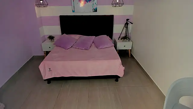 Snapshot of Scarlett__bell chatting on 11.29.25 Scarlett bell online show from 11.29.25