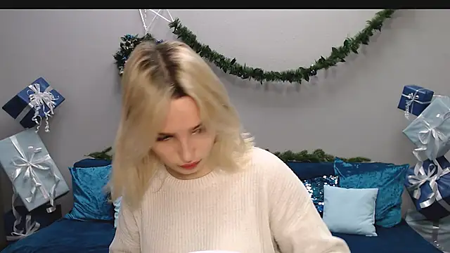 Snapshot of tendermeow chatting on 12.04.24 tendermeow online show from 12.04.24