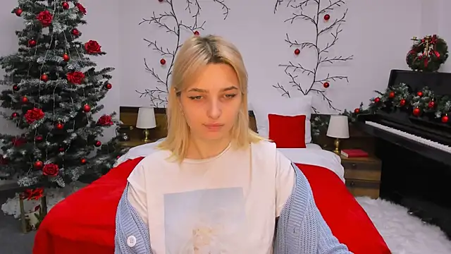 Snapshot of tendermeow chatting on 12.09.24 tendermeow online show from 12.09.24