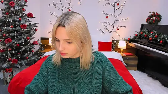 Snapshot of tendermeow chatting on 12.12.24 tendermeow online show from 12.12.24