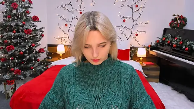 Snapshot of tendermeow chatting on 12.12.24 tendermeow online show from 12.12.24