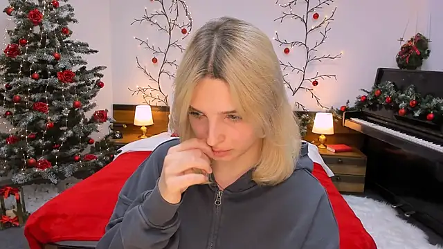 Snapshot of tendermeow chatting on 01.10.25 tendermeow online show from 01.10.25