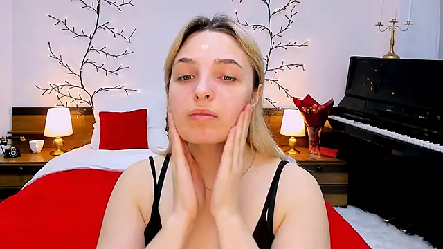 Snapshot of tendermeow chatting on 02.06.25 tendermeow online show from 02.06.25