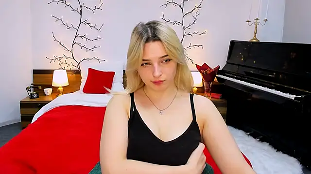 Snapshot of tendermeow chatting on 02.06.25 tendermeow online show from 02.06.25