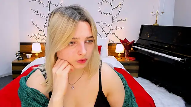 Snapshot of tendermeow chatting on 02.06.25 tendermeow online show from 02.06.25