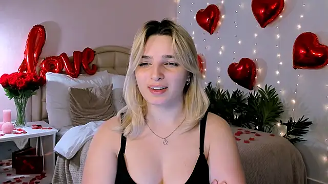 Snapshot of tendermeow chatting on 02.09.25 tendermeow online show from 02.09.25