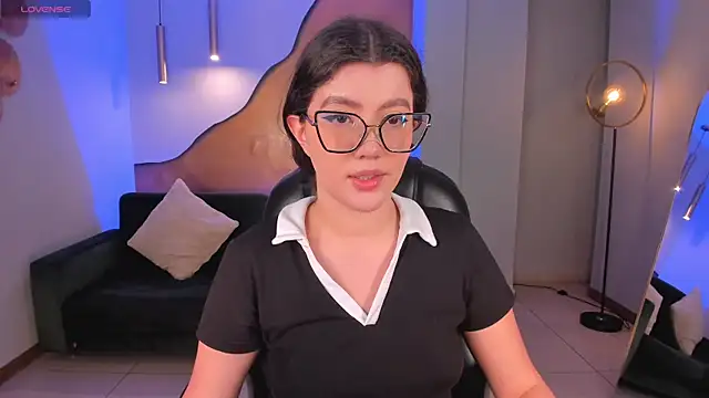 AmberFarrell online show from 11.10.25