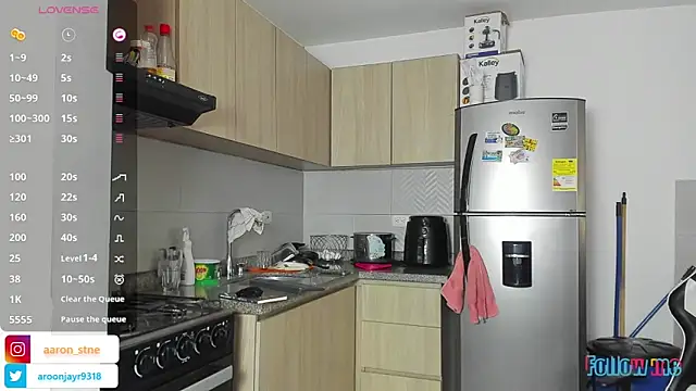 Aaron ST online show from 04.15.26