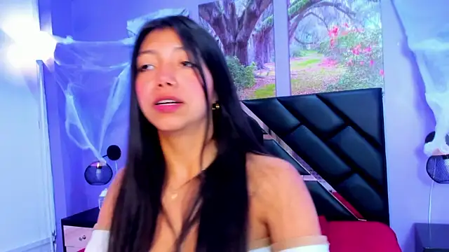 KimberlyVillaLobos online show from 10.25.25