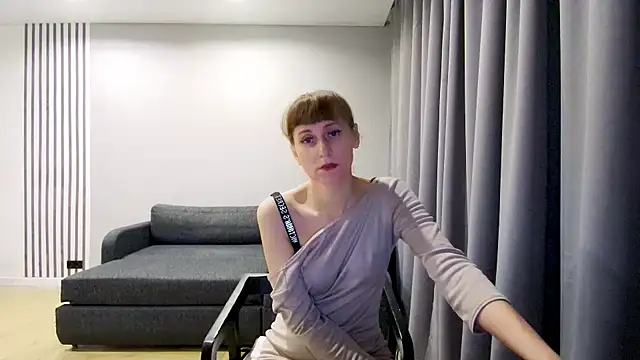 Snapshot of Daniella_Lorente chatting on 12.13.24 Daniella Lorente online show from 12.13.24