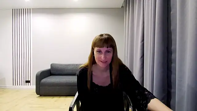 Snapshot of Daniella_Lorente chatting on 12.22.24 Daniella Lorente online show from 12.22.24