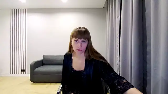 Snapshot of Daniella_Lorente chatting on 12.23.24 Daniella Lorente online show from 12.23.24