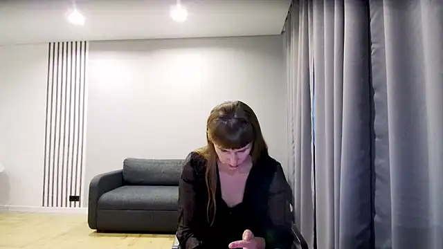 Snapshot of Daniella_Lorente chatting on 01.11.25 Daniella Lorente online show from 01.11.25