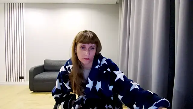 Snapshot of Daniella_Lorente chatting on 02.07.25 Daniella Lorente online show from 02.07.25