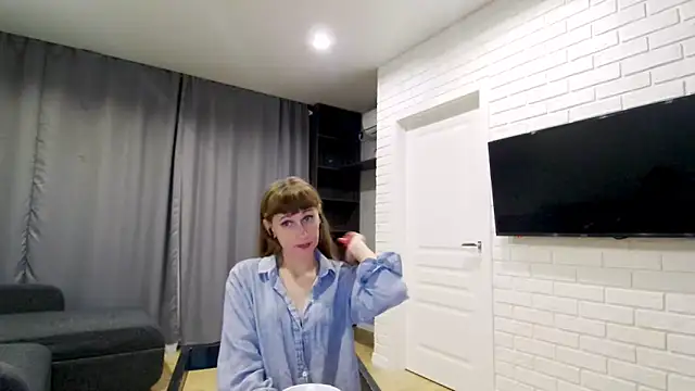 Snapshot of Daniella_Lorente chatting on 11.06.25 Daniella Lorente online show from 11.06.25