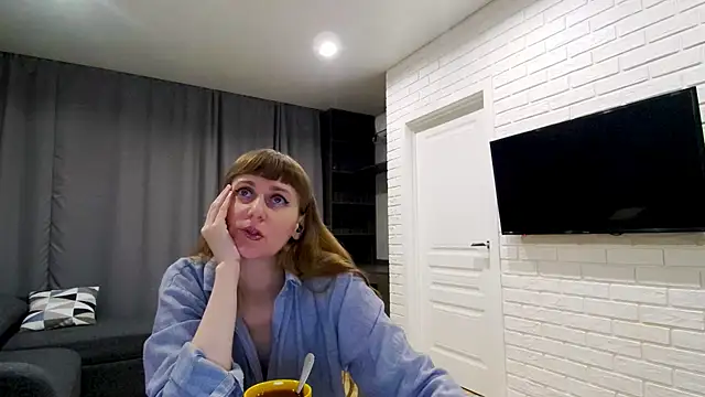 Snapshot of Daniella_Lorente chatting on 05.21.26 Daniella Lorente online show from 05.21.26
