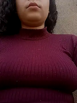 Snapshot of Jujuuu0f chatting on 10.04.25 Jujuuu0f online show from 10.04.25