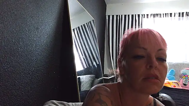 rileyraerhoads online show from 09.27.25