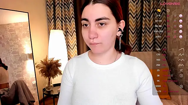 Snapshot of hannacheekss_ chatting on 10.09.25 hannacheekss online show from 10.09.25