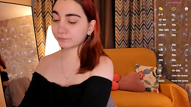 hannacheekss  online show from 03.17.26