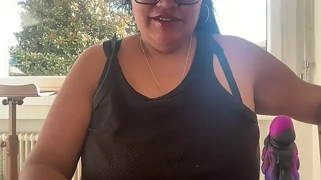 Snapshot of MashaCL chatting on 11.03.25 MashaCL online show from 11.03.25