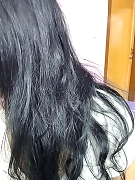 Snapshot of Lilly-queen chatting on 03.21.25 Lilly-queen online show from 03.21.25