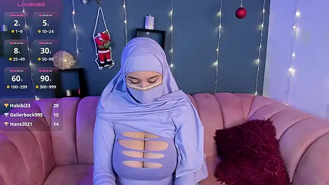 Snapshot of kithana_jazmin chatting on 12.02.24 kithana jazmin online show from 12.02.24