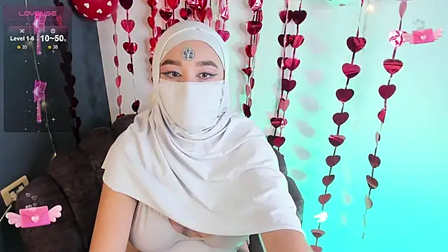 Snapshot of kithana_jazmin chatting on 02.12.25 kithana jazmin online show from 02.12.25