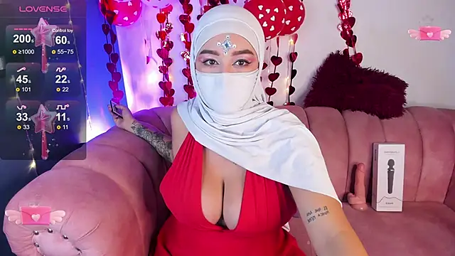 Snapshot of kithana_jazmin chatting on 02.14.25 kithana jazmin online show from 02.14.25