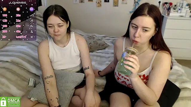 Snapshot of BettyandRich_ chatting on 02.08.26 BettyandRich online show from 02.08.26