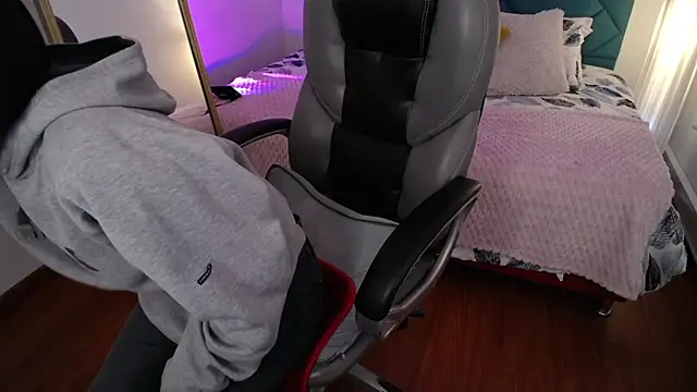 Escarlett Wii online show from 01.30.25