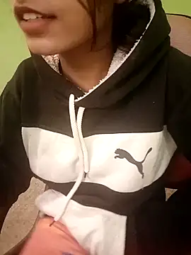 EACH 555 online show from 12.20.25