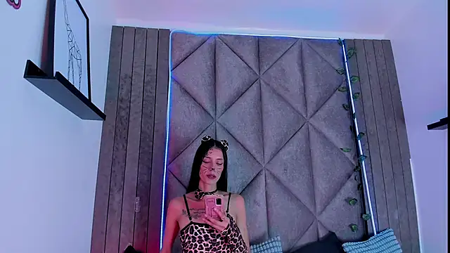 ChanelAdamss  online show from 10.31.25