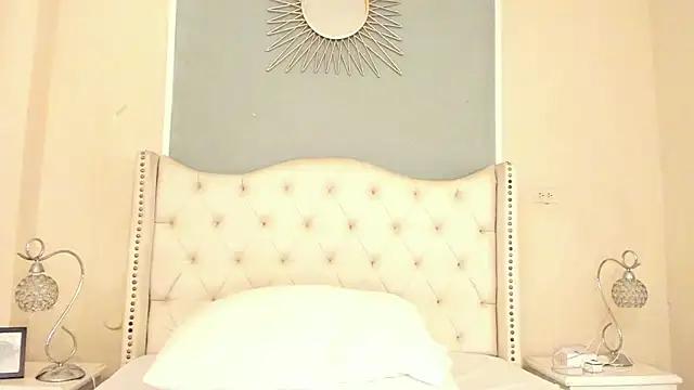 Ambar Collingg online show from 03.05.25