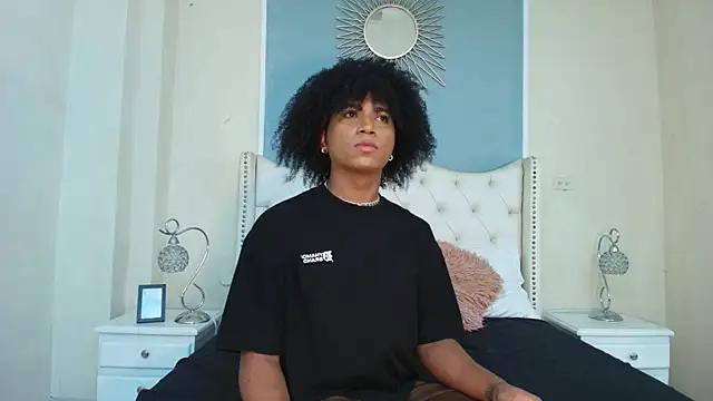 Ambar Collingg online show from 03.07.25