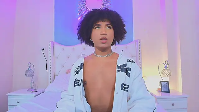 Ambar Collingg online show from 10.21.25