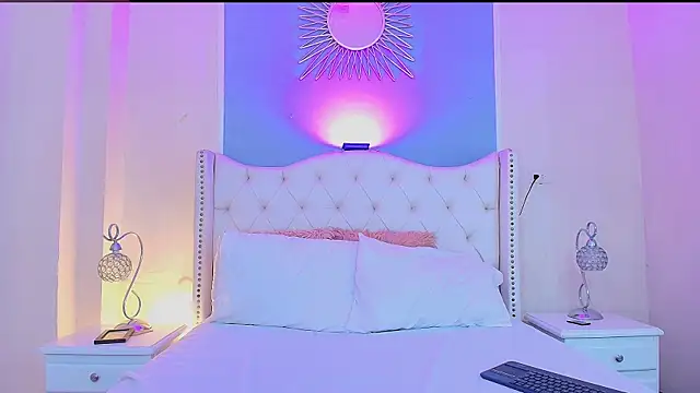 Ambar Collingg online show from 10.27.25