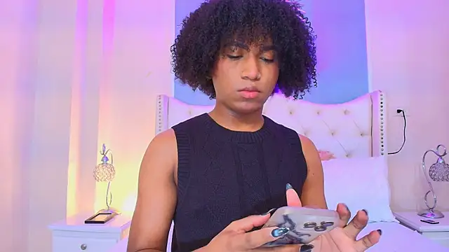 Ambar Collingg online show from 11.05.25