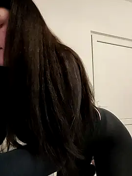 leeya lee online show from 01.22.25