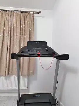 leeya lee online show from 02.05.25