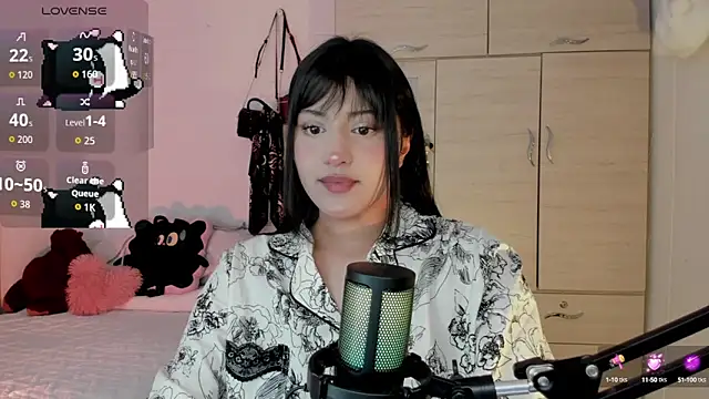 Snapshot of Ju_Kyung chatting on 10.06.25 Ju Kyung online show from 10.06.25