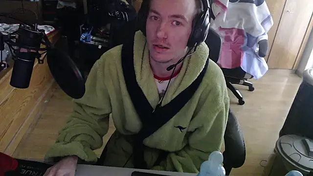 BabyDracoDarkfang online show from 04.21.26