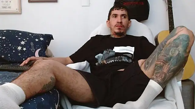 Snapshot of IaDoherty chatting on 10.07.25 IaDoherty online show from 10.07.25